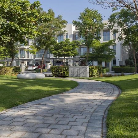 Stay Phenomenal 1 Bedroom Holiday Home Near Burj Khalifa Dubai Exterior foto
